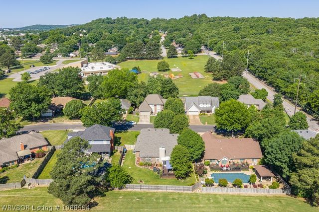 2409 S 87th Drive, Fort Smith, AR 72903