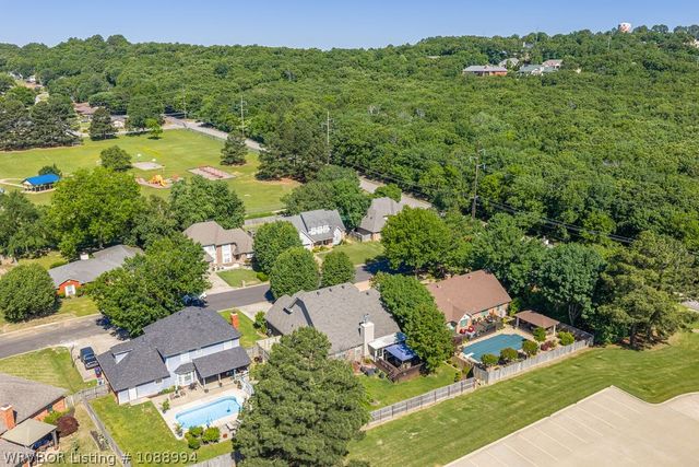 2409 S 87th Drive, Fort Smith, AR 72903