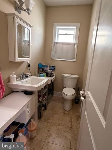 1105 WALLACE ST, Philadelphia, PA 19123