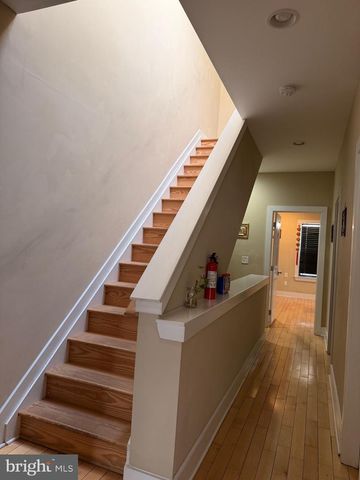 1105 WALLACE ST, Philadelphia, PA 19123