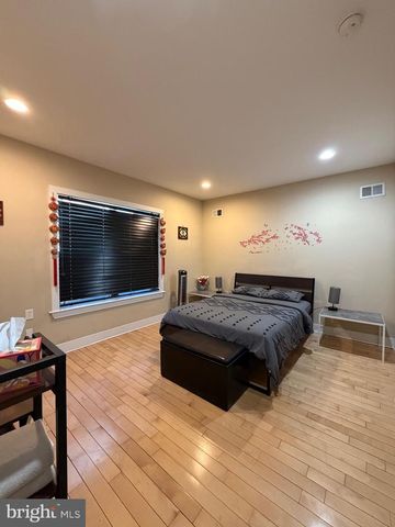 1105 WALLACE ST, Philadelphia, PA 19123