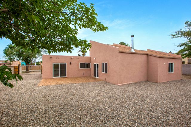 3813 Lost Tree Road SE, Rio Rancho, NM 87124