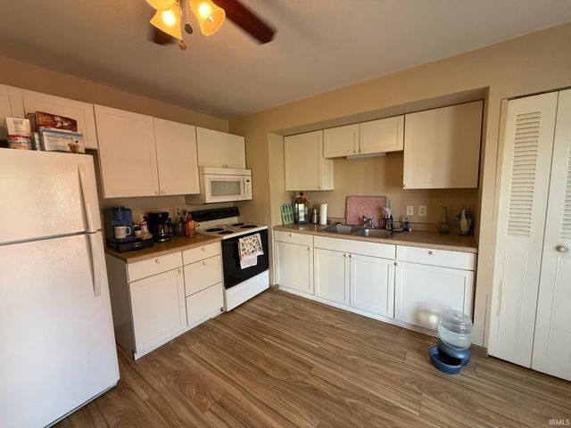 338 N Bill Street, Francesville, IN 47946