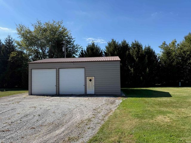 338 N Bill Street, Francesville, IN 47946