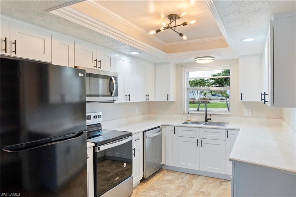 Image 15 of property listing at 834 SE 46th ST 1C, Cape Coral, FL 33904