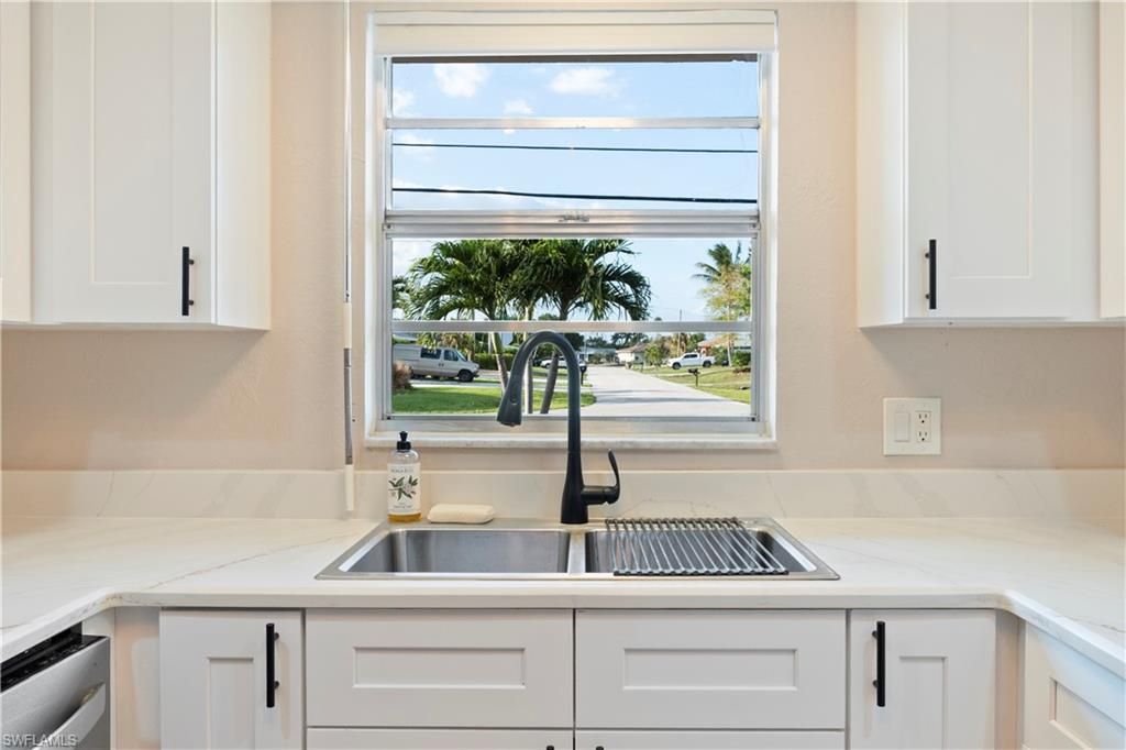 Image 16 of property listing at 834 SE 46th ST 1C, Cape Coral, FL 33904
