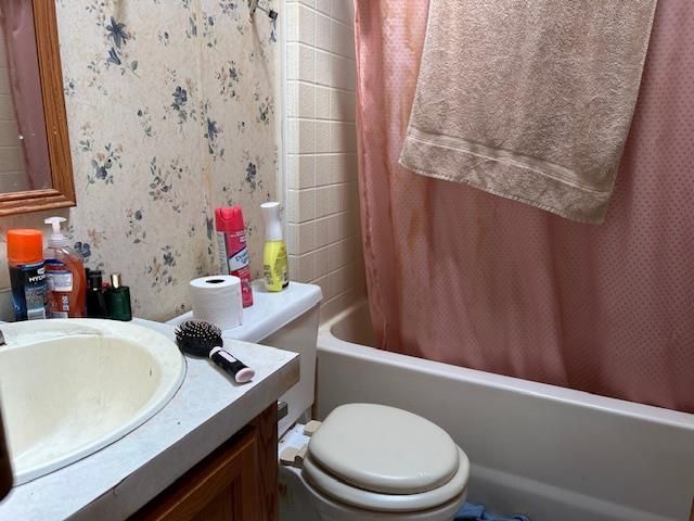 103 Frank Court, Fox Lake, WI 53933
