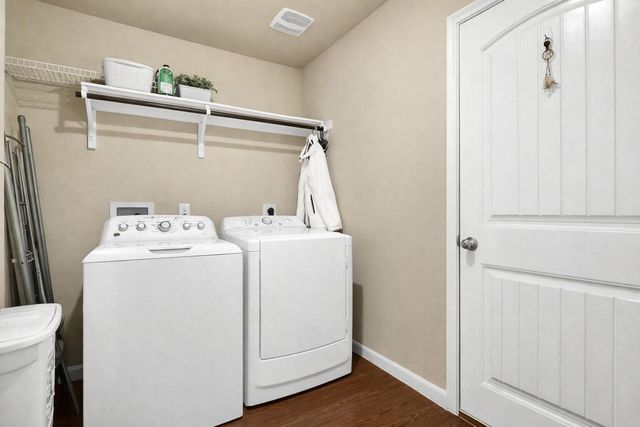 54 Rodeo Crest Drive, Manvel, TX 77578