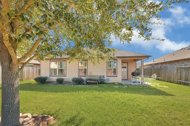 54 Rodeo Crest Drive, Manvel, TX 77578