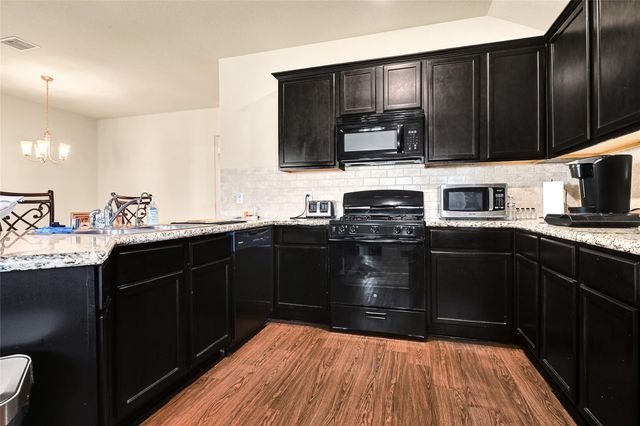 54 Rodeo Crest Drive, Manvel, TX 77578