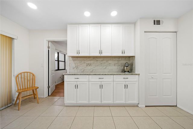 4910 BAY STREET NE 311, St Petersburg, FL 33703