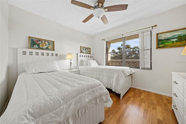 4910 BAY STREET NE 311, St Petersburg, FL 33703