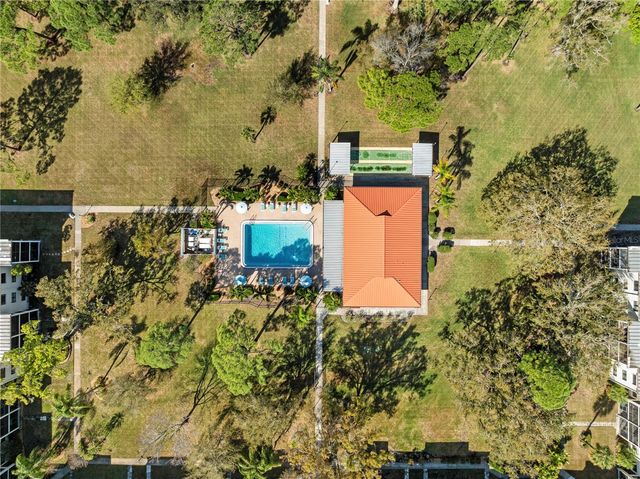 4910 BAY STREET NE 311, St Petersburg, FL 33703