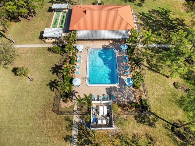 4910 BAY STREET NE 311, St Petersburg, FL 33703