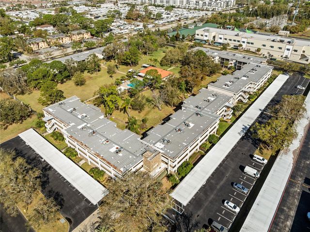 4910 BAY STREET NE 311, St Petersburg, FL 33703