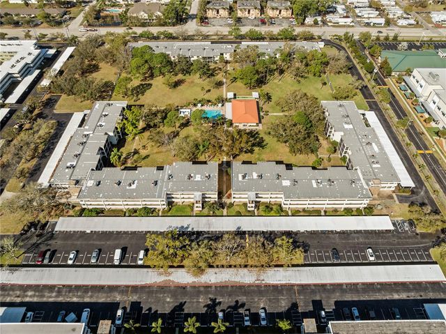 4910 BAY STREET NE 311, St Petersburg, FL 33703