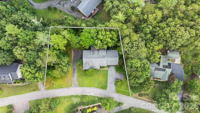 27 Red Maple Drive, Weaverville, NC 28787