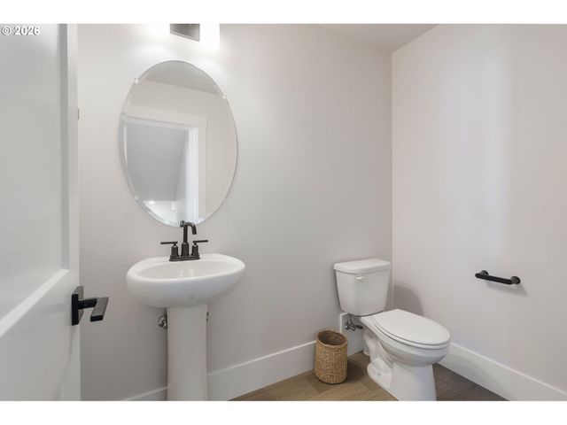 13927 Sw 165TH Ave, Tigard, OR 97223