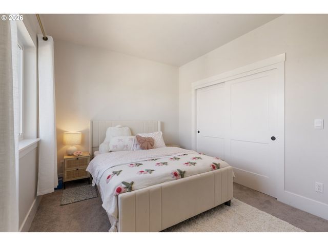13927 Sw 165TH Ave, Tigard, OR 97223