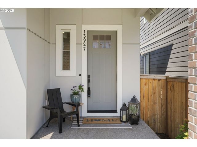 13927 Sw 165TH Ave, Tigard, OR 97223