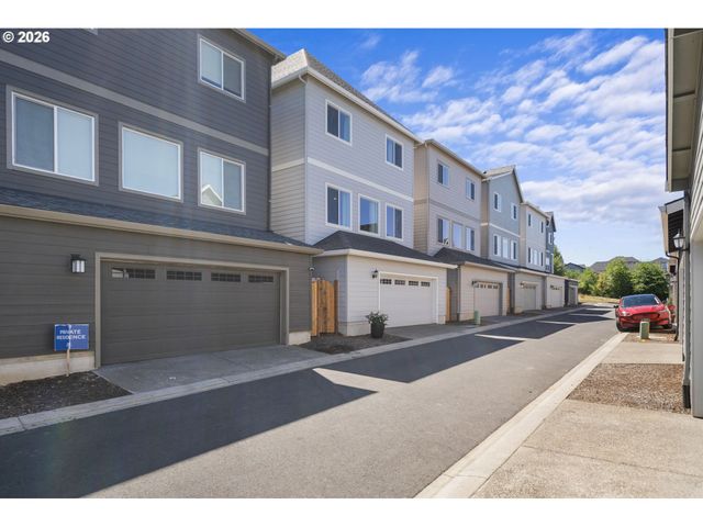 13927 Sw 165TH Ave, Tigard, OR 97223