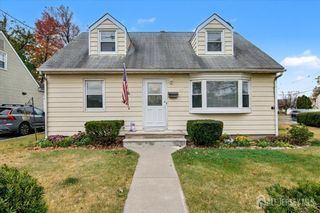 144 N Michigan Avenue N, Kenilworth, NJ 07033