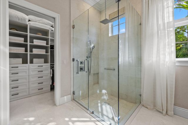 104 Lanitee Circle, Jupiter, FL 33458