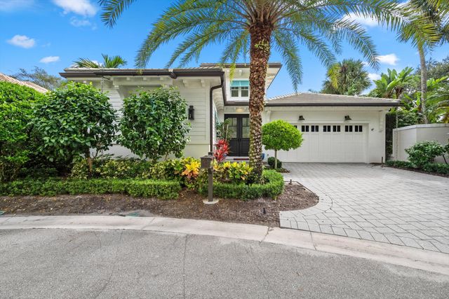 104 Lanitee Circle, Jupiter, FL 33458