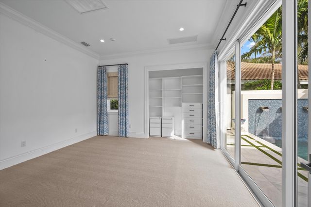 104 Lanitee Circle, Jupiter, FL 33458