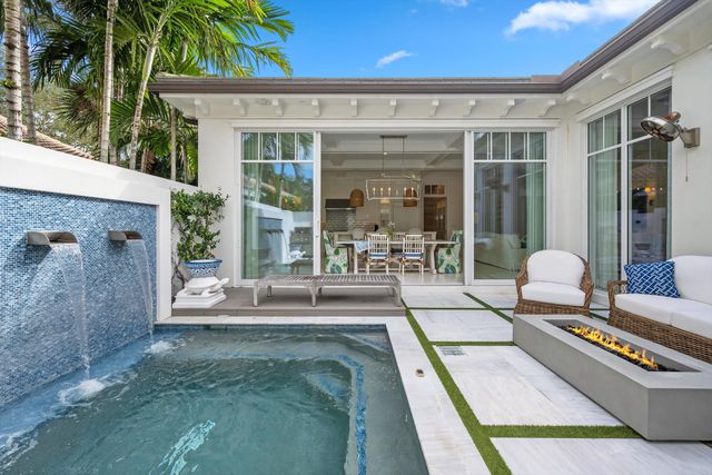 104 Lanitee Circle, Jupiter, FL 33458