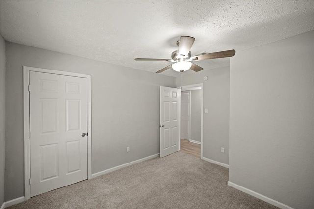 5822 Glenhurst Drive, Houston, TX 77033