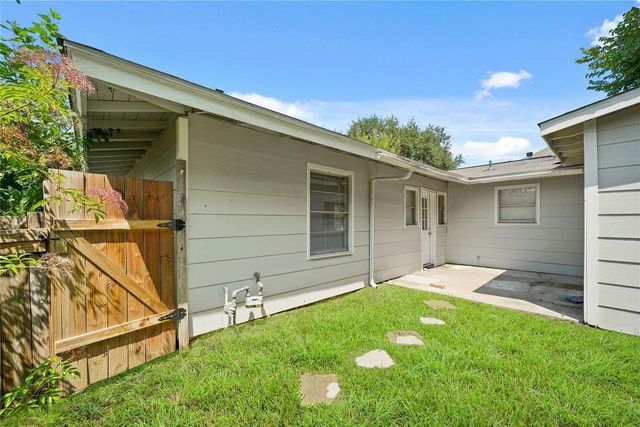 5822 Glenhurst Drive, Houston, TX 77033