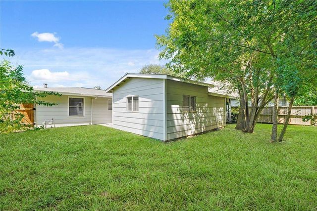 5822 Glenhurst Drive, Houston, TX 77033