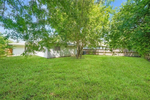 5822 Glenhurst Drive, Houston, TX 77033