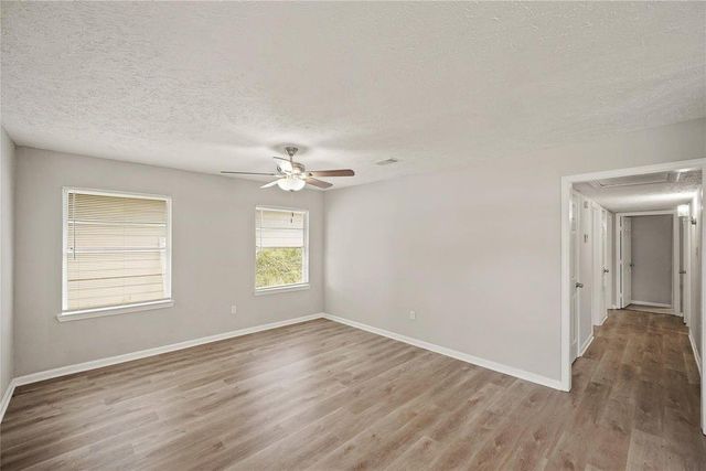 5822 Glenhurst Drive, Houston, TX 77033