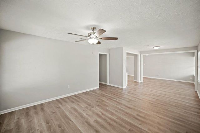 5822 Glenhurst Drive, Houston, TX 77033