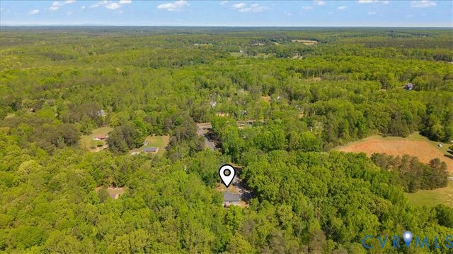 3737 Robinson Rd, Gum Spring, VA 23063