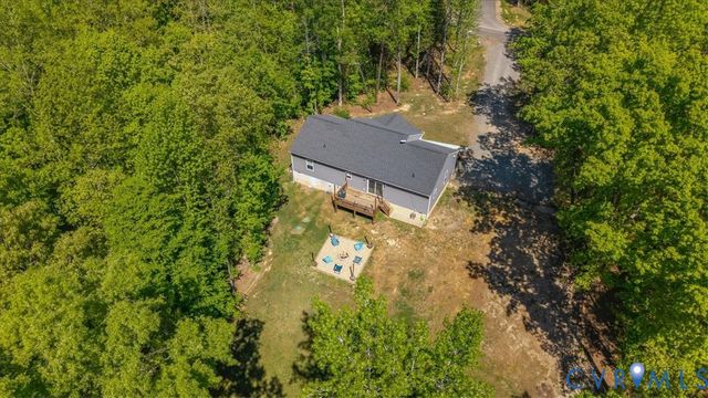 3737 Robinson Rd, Gum Spring, VA 23063