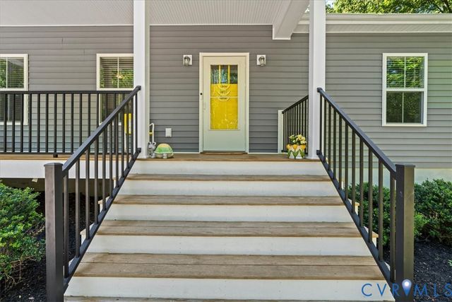 3737 Robinson Rd, Gum Spring, VA 23063