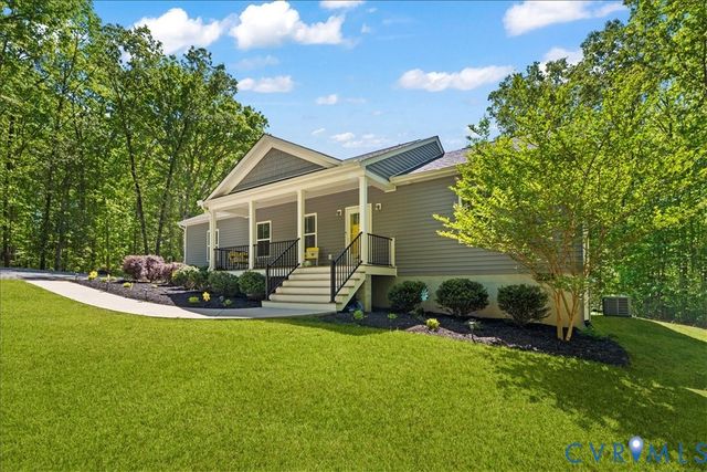 3737 Robinson Rd, Gum Spring, VA 23063