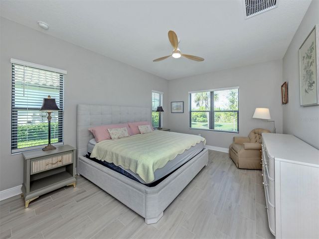 390 ARIANO AVENUE, Nokomis, FL 34275