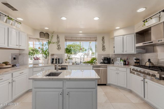 5237 N 106TH Avenue, Glendale, AZ 85307