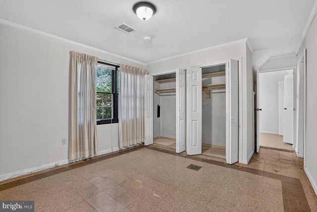 6105 FERNLEIGH BLVD, Springfield, VA 22152