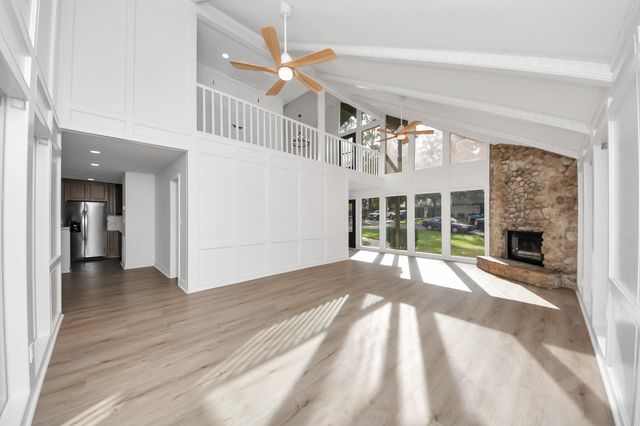 13946 Dolphin Drive, Willis, TX 77318