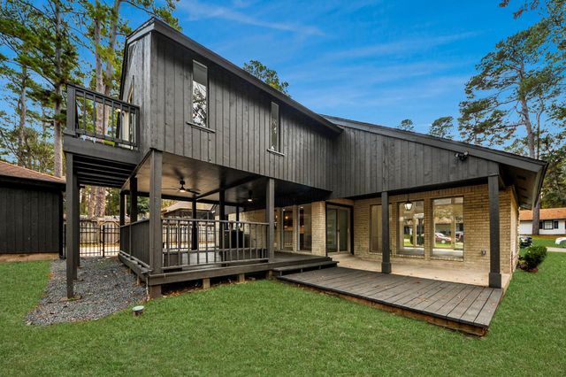 13946 Dolphin Drive, Willis, TX 77318