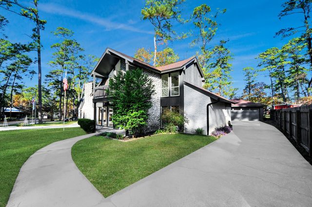 13946 Dolphin Drive, Willis, TX 77318