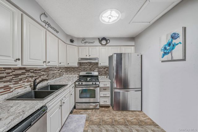 485 Essex Street, Brooklyn, NY 11208