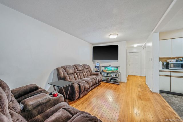 485 Essex Street, Brooklyn, NY 11208