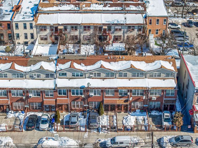 485 Essex Street, Brooklyn, NY 11208