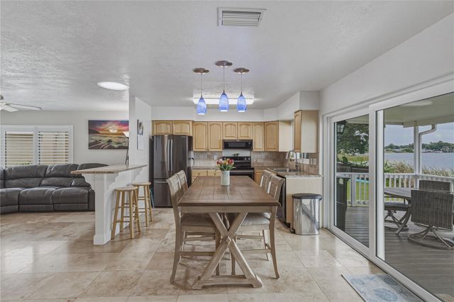 679 LAKE DEXTER CIRCLE, Winter Haven, FL 33884